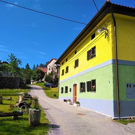 Apartmaji Pr-Gujlu Sela Nad Podmelcem 5220 Tolmin Podmelec Exteriér fotografie